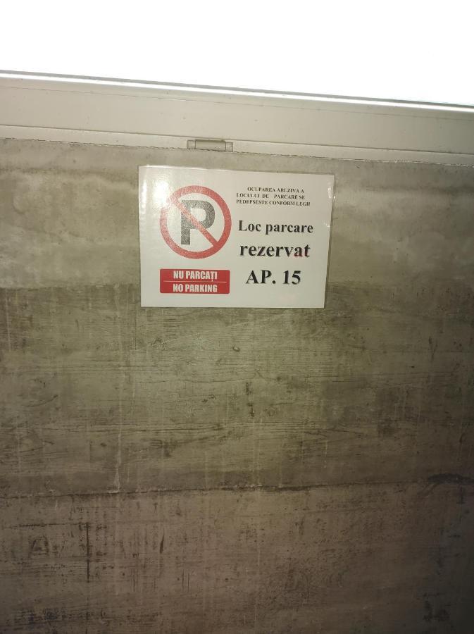 Revolution Apartment Baia Mare Luaran gambar