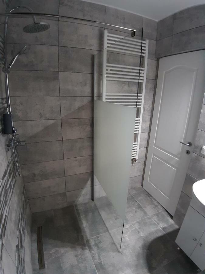 Revolution Apartment Baia Mare Luaran gambar