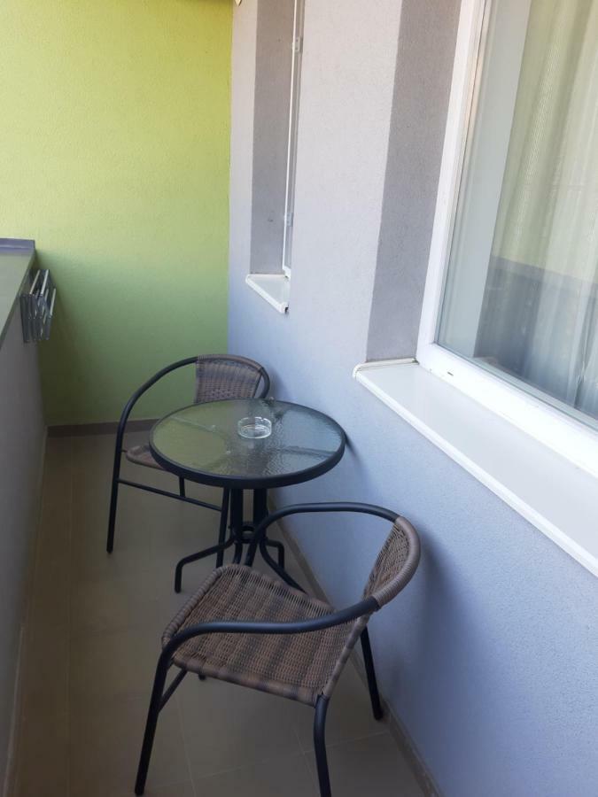 Revolution Apartment Baia Mare Luaran gambar